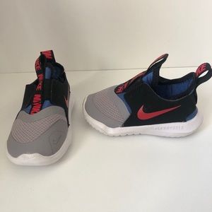 Nike toddler shoe
